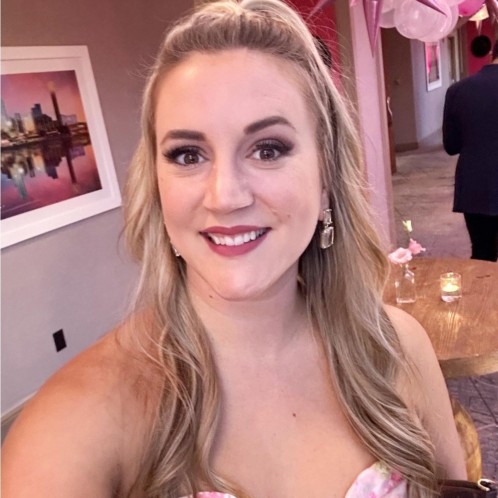 Meet your Posher, Samantha